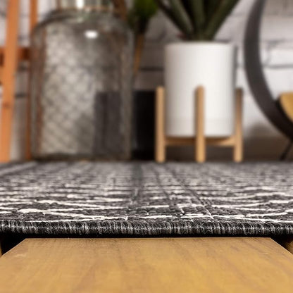 JONATHAN Y SMB108F-3R Ourika Moroccan Geometric Textured Weave Black/Gray 3' Round Indoor/Outdoor Area Rug, Pet Friendly, Non-Shedding, Stain Resistant, Easy-Cleaning for Backyard, Patio, Porch