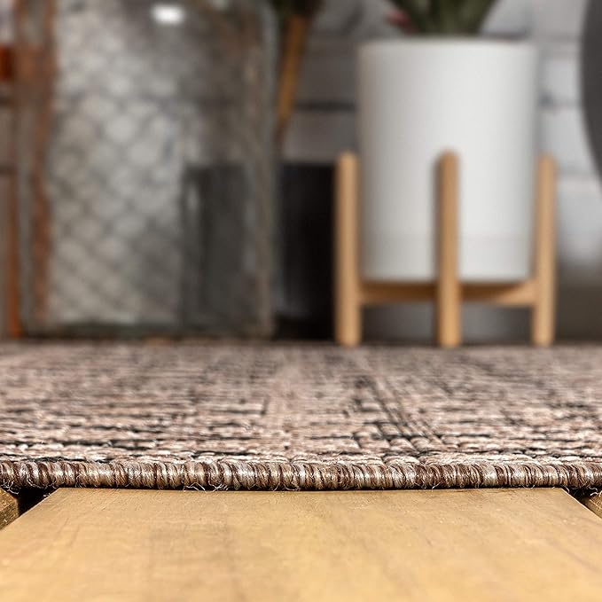JONATHAN Y SMB108D-9R Ourika Moroccan Geometric Textured Weave Indoor/Outdoor Area Rug, Bohemian, Scandinavian for Bedroom, Kitchen, Living Room, Easy-Cleaning, Natural/Black, 9' Round