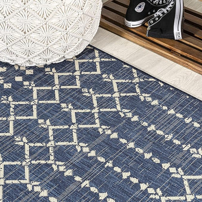 JONATHAN Y SMB108K-9R Ourika Moroccan Geometric Textured Weave Navy/Beige 9' Round Indoor/Outdoor Area Rug, Pet Friendly, Non-Shedding, Stain Resistant, Easy-Cleaning for Backyard, Patio, Porch